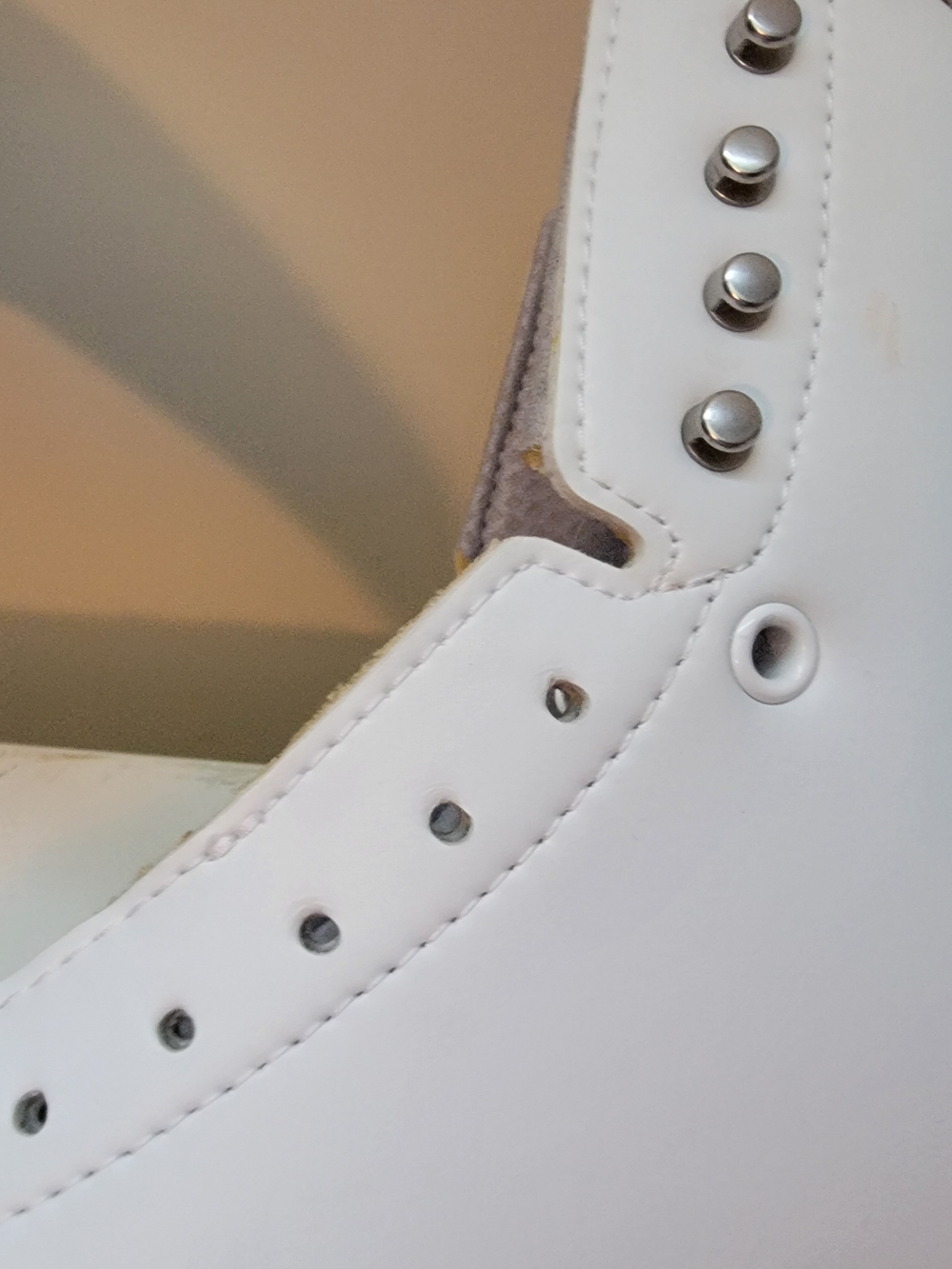 JACKSON White Women’s Ice Skates with Tan Heel - Picture 10 of 11